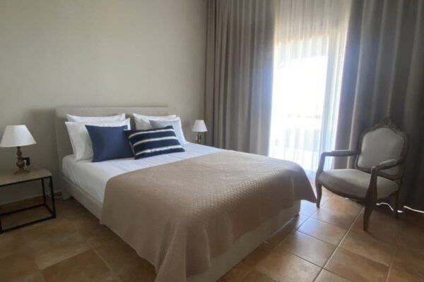 8e6ba139-3516-47e2-882a-e9c9b54f4b3e